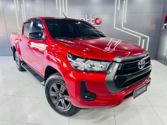 TOYOTA HILUX 2.8 D-4D TURBO DIESEL CD SR 4X4 AUTOMÁTICO